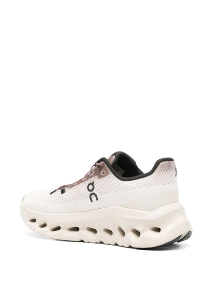 On running sneaker